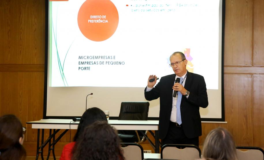 PGE apresenta mudanças na Lei de Licitação a servidores