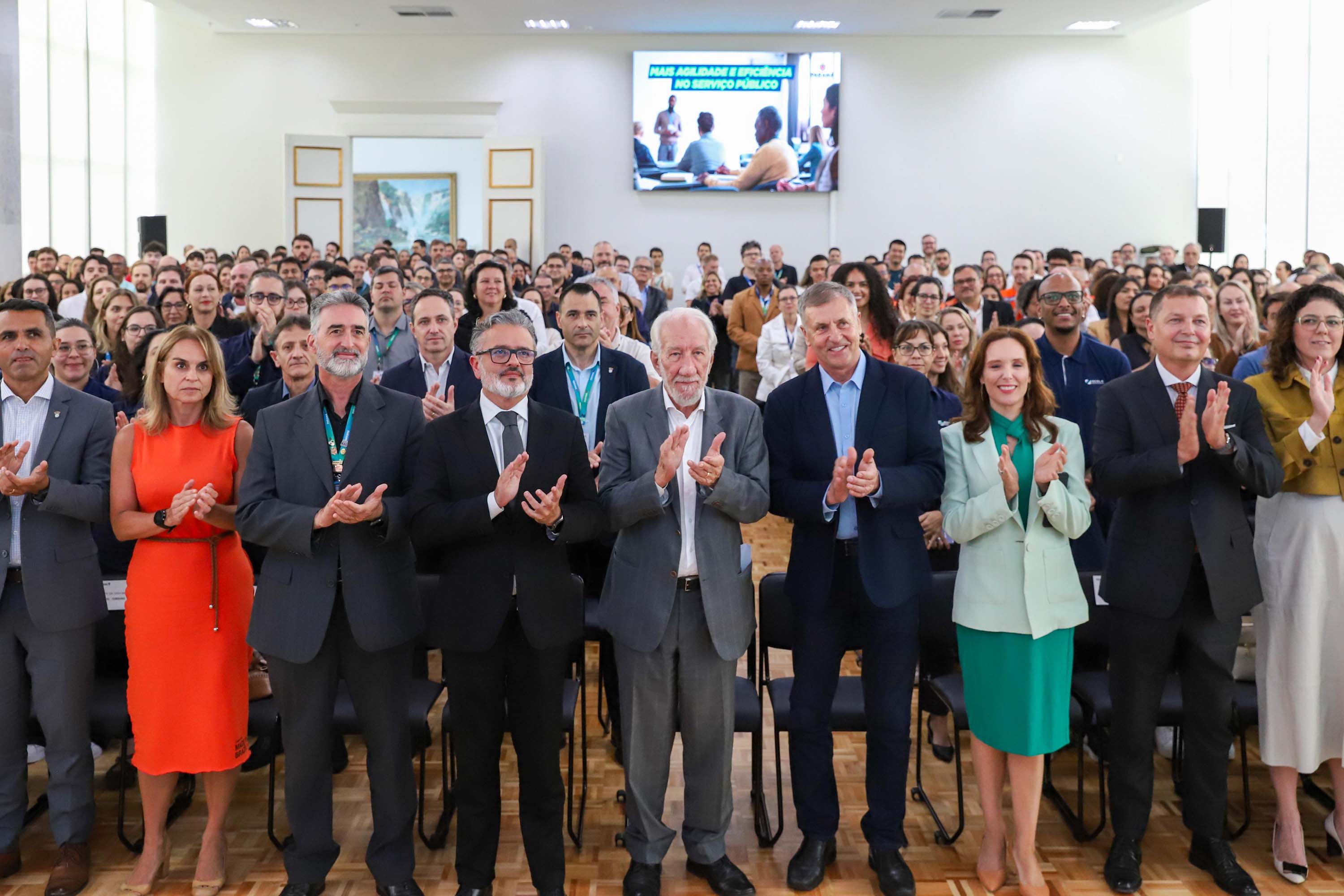 Estado vai capacitar dois mil servidores para atuarem em contratações públicas