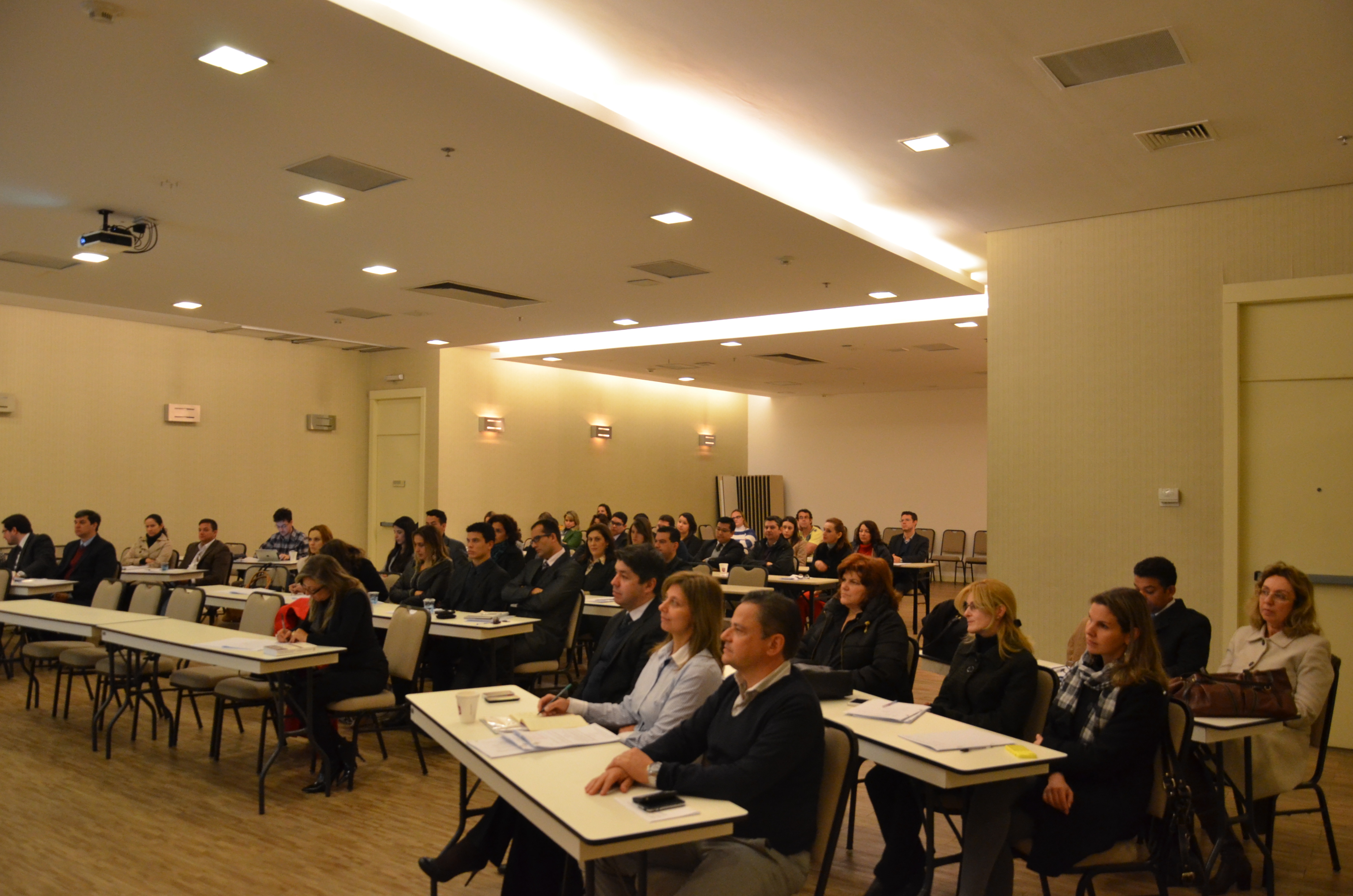 O evento teve 64 participantes