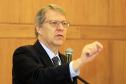 Professor da Fundação Getúlio Vargas, Carlos Ari Sundfeld esteve na Procuradoria-Geral do Estado para falar sobre projeto de lei, do qual é um dos autores, que inclui artigos à Lei de Introdução às Normas do Direito Brasileiro, com objetivo de melhorar a qualidade das decições públicas
