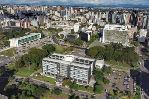 Palácio Iguaçu e Araucárias drone