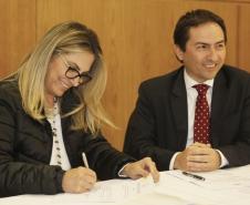 Sandro Kozikoski e Cida Borghetti