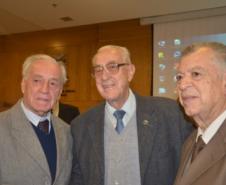 Dr.José Manoel de Macedo Caron, Procurador do Estado aposentado, Prof.Ernani Straube e Dr.Roberto Linhares da Costa, Procurador do Estado aposentado