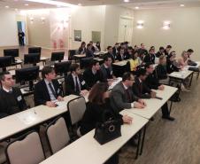 Durante três dias, os 26 procuradores ficarão em Curitiba para troca de experiência, antes de se deslocar para as regionais do interior do Estado, onde ficarão lotados.