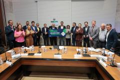 Estado, MPPR e Klabin fecham acordo para ampliação do Parque Guartelá