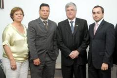 Advogada do poder executivo Juraci Freitas, procurador-chefe da regional de Umuarama Weslei Vendruscolo, presidente do TJPR Miguel Kfouri Neto e o procurador Fernando Augusto Montai Y Lopes.
