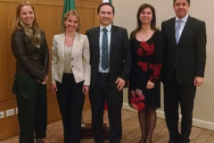 Dra. Cristina Leitão Teixeira de Freitas (Procuradora do Estado e Presidente da APEP), Dra. Rogéria Dotti, Dr. Sandro Kozikoski, Dra. Leila Cuéllar e Dr. Paulo Sergio Rosso