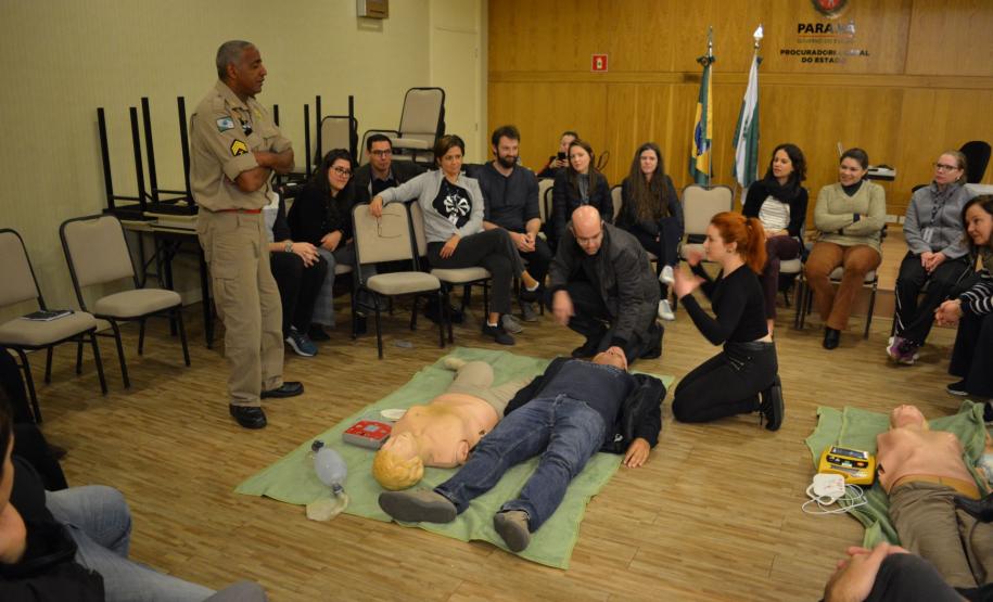 Corpo de Bombeiros forma brigadistas na PGE