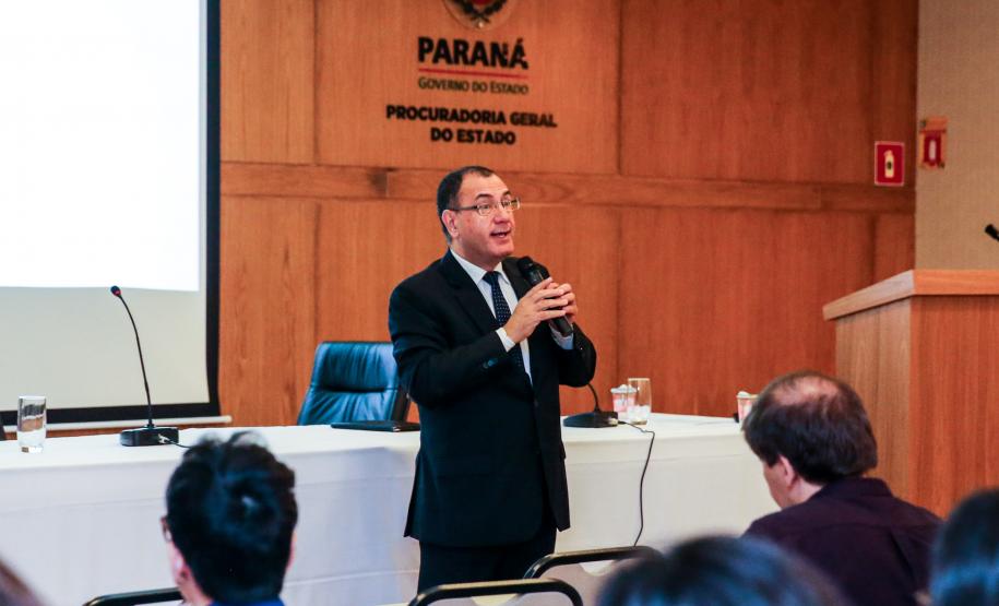 Procuradoria capacita servidores para elaboração e fiscalização de contratos