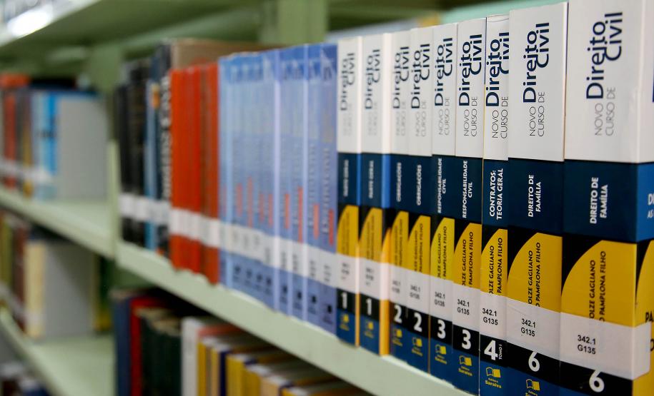 PGE convida para exposição de 70 anos de sua biblioteca