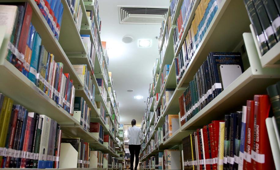 PGE convida para exposição de 70 anos de sua biblioteca