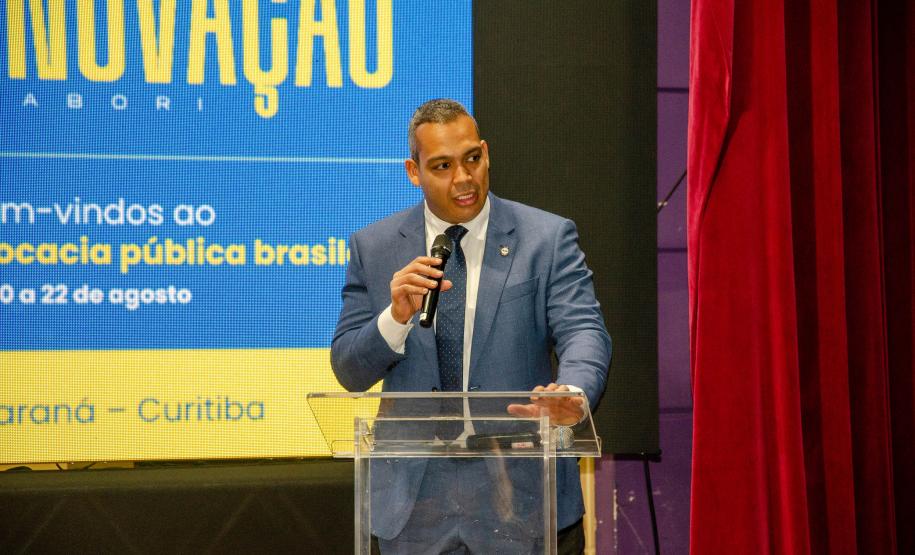 Iniciativa da Advocacia-Geral da União, projeto Caravanas da Inovação percorre os estados para debater o tema com procuradorias, por meio de workshops, treinamentos e desafios de inovação. O Paraná já recebeu a fase de evento online e agora realiza a etapa presencial.