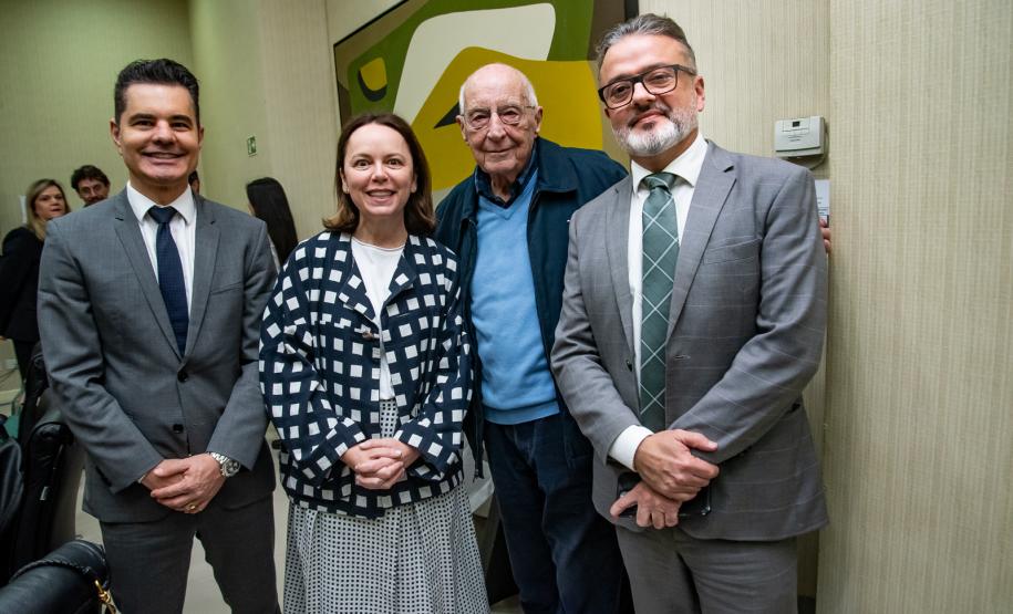 Créditos: AEN-PR (https://www.parana.pr.gov.br/aen/Noticia/Estado-firma-acordo-para-retomada-das-obras-do-Museu-de-Arte-Contemporanea)