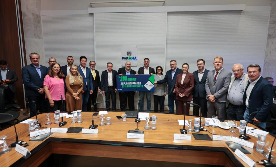 Estado, MPPR e Klabin fecham acordo para ampliação do Parque Guartelá