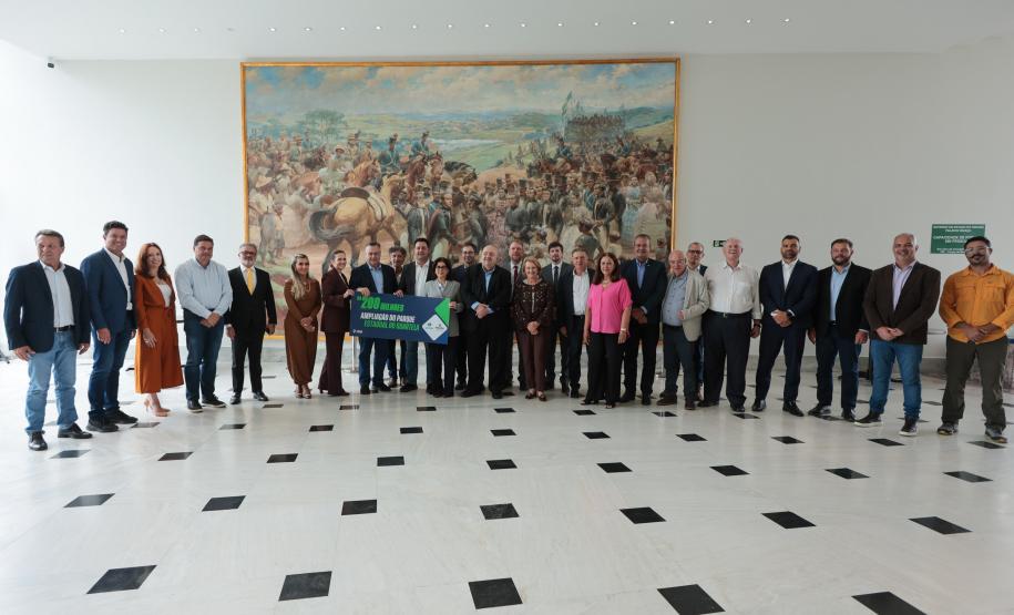 Estado, MPPR e Klabin fecham acordo para ampliação do Parque Guartelá