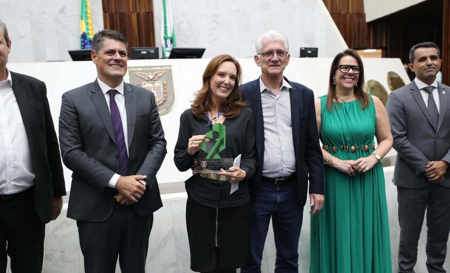 PGE-PR conquista dois troféus em premiação promovida pela Secretaria da Fazenda