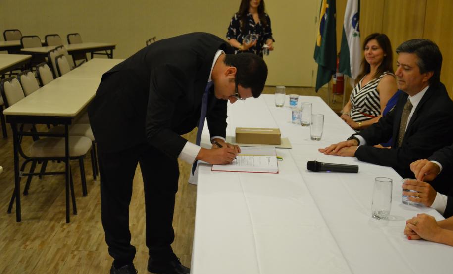 Novo procurador toma posse no Paraná