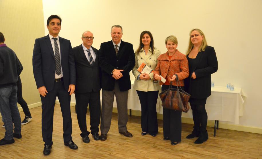 Desembargador fala sobre terceirização na PGE Cassio Colombo Filho, do Tribunal Regional do Trabalho da 9.ª Região, reforçou a mensagem de que “é melhor fiscalizar do que indenizar”.