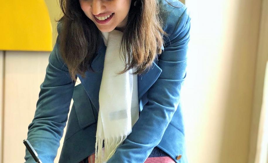 Nova procuradora toma posse na PGE FI 2 Procuradora Milena Stela Martins assina ato de posse