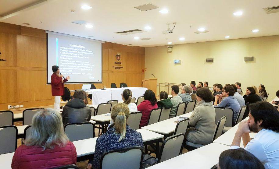 Tempo médio de tramitação reduz de 149 para 10 dias Treinamento de servidores da PGE para o uso do e-Protocolo