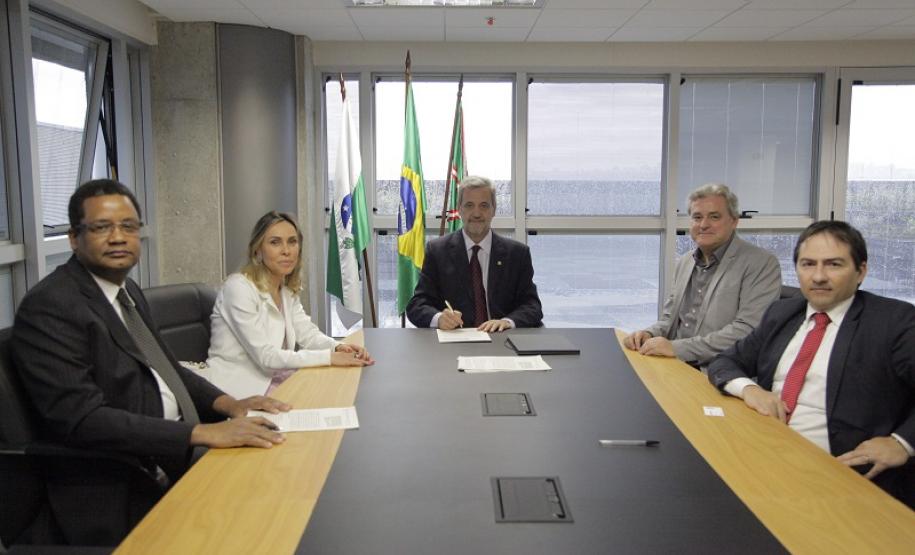 Membros de órgãos do Estado assinam termo de cooperação