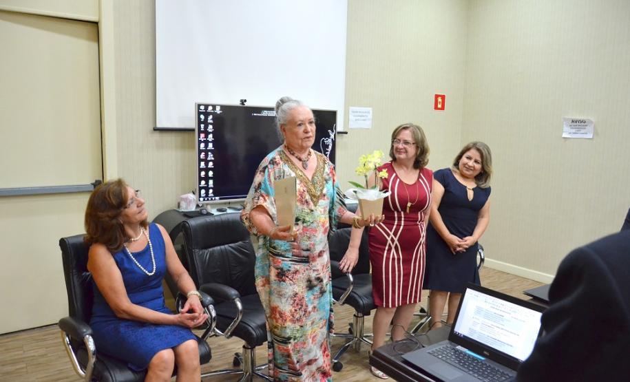 Emília Adoroti Labres, Vera Lucia Batista Gavron, Marli Terezinha Rezende Ribeiro e Marilene do Rocio Santos Ribeiro