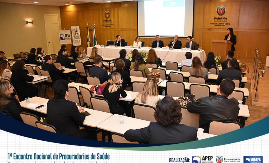PGE promove 1o Encontro Nacional de Procuradores de Saúde Reunião aconteceu entre os dias 27 e 28 de junho e reuniu procuradorias de saúde de todos os estados, além do Distrito Federal