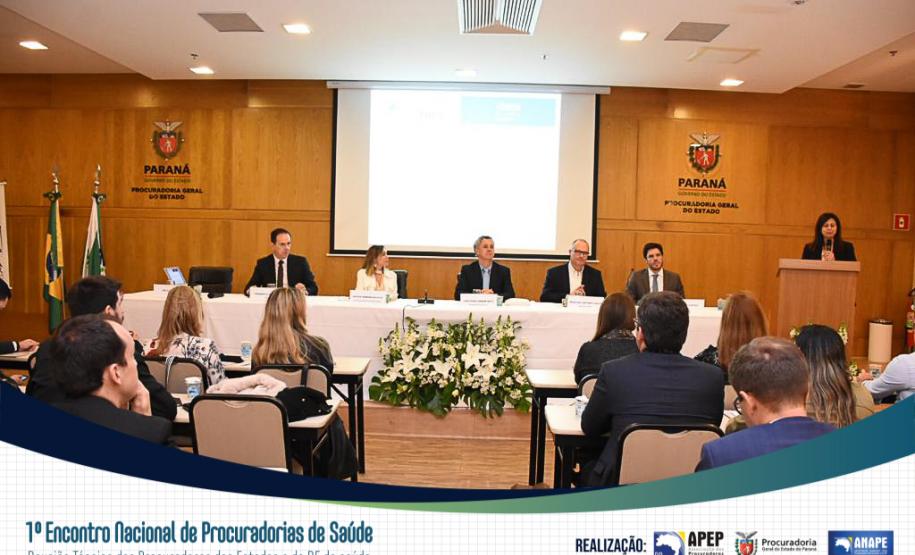 PGE promove 1o Encontro Nacional de Procuradores de Saúde Reunião aconteceu entre os dias 27 e 28 de junho e reuniu procuradorias de saúde de todos os estados, além do Distrito Federal