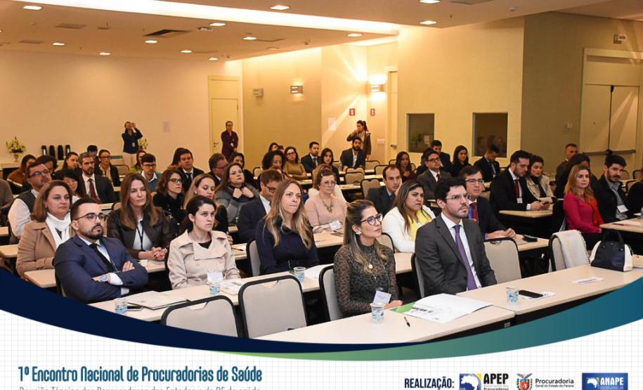 PGE promove 1o Encontro Nacional de Procuradores de Saúde Reunião aconteceu entre os dias 27 e 28 de junho e reuniu procuradorias de saúde de todos os estados, além do Distrito Federal.