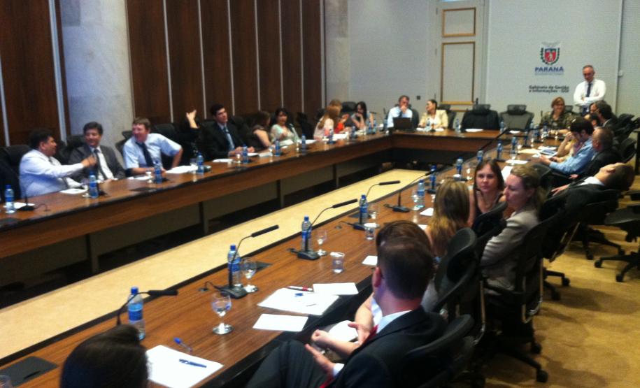 Reunião no Palácio do Iguaçu