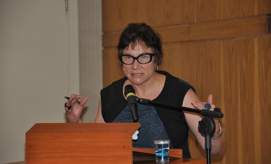 A presidente da Apep Eunice Fumagalli Martins e Scheer fala sobre os avanços da categoria no ano