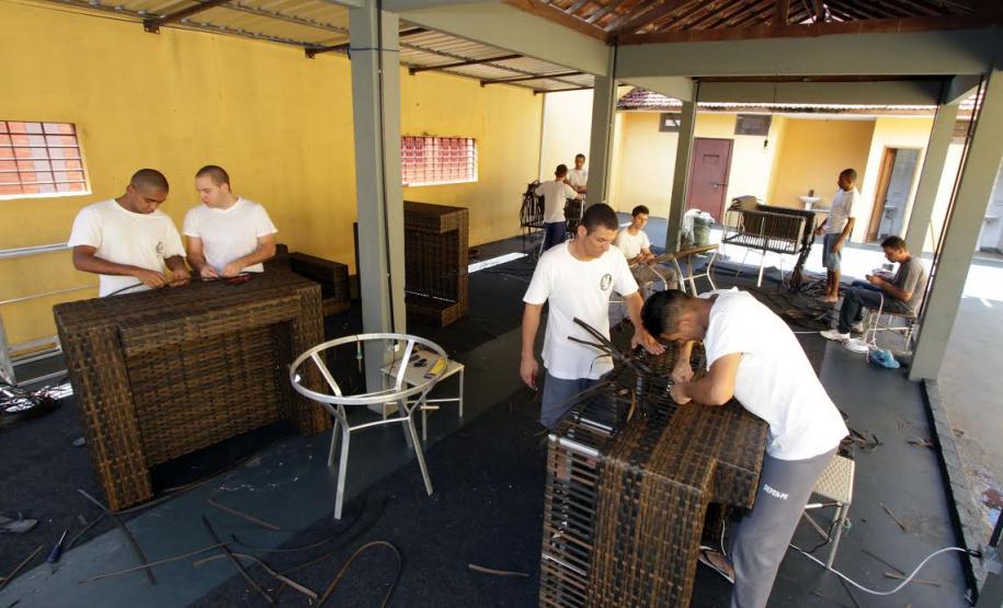 Sentença acolhe tese de incompetência da Justiça do Trabalho em ações de natureza penal Estado argumentou que o trabalho do condenado, a que alude a Lei de Execuções Penais, é um aspecto socioeducativo do cumprimento da pena.