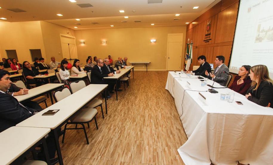 PGE apresenta boas práticas de controle de gestão pública Perspectivas para um plano estratégico e ações integradas para recuperação de crédito são apresentadas em encontro da Rede de Controle de Gestão Pública