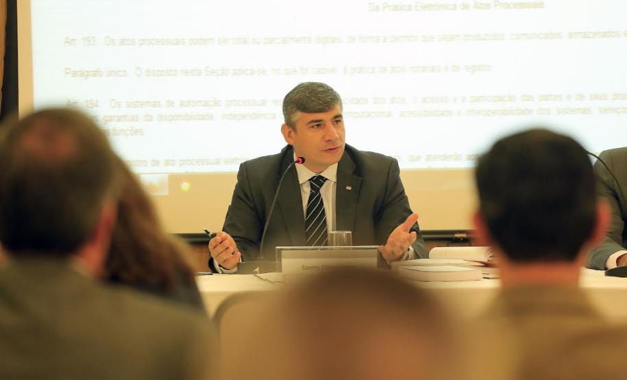 Advogado e professor de Direito Processual Civil foi o convidado da Escola Superior da Procuradoria-Geral do Estado para tratar de negócios processuais e a aplicação pela Fazenda Pública