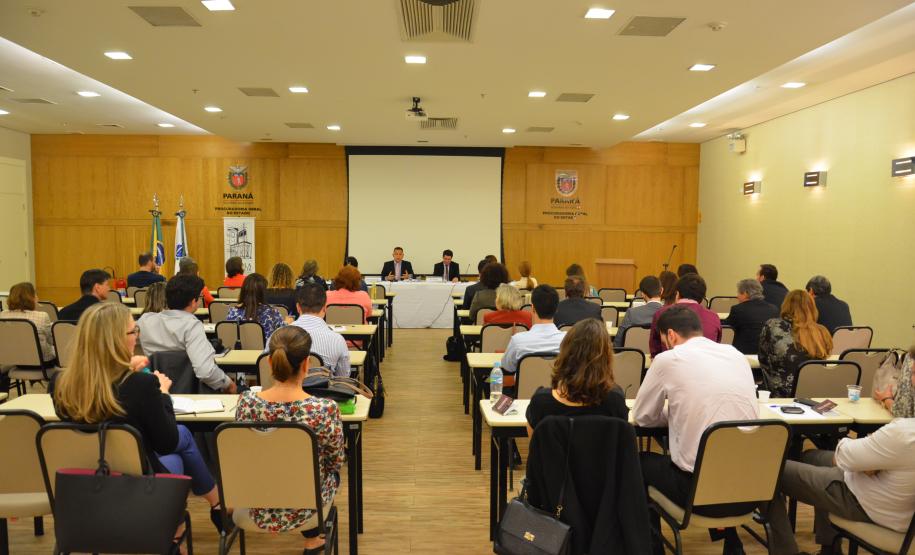 Evento foi realizado na sede da PGE, em Curitiba