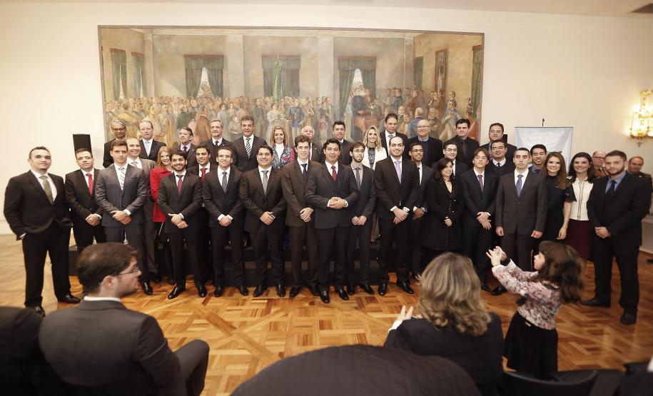 Governador dá posse a novos procuradores do Estado